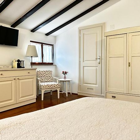 Guesthouse Casa Vittoria Rovinj Exterior photo