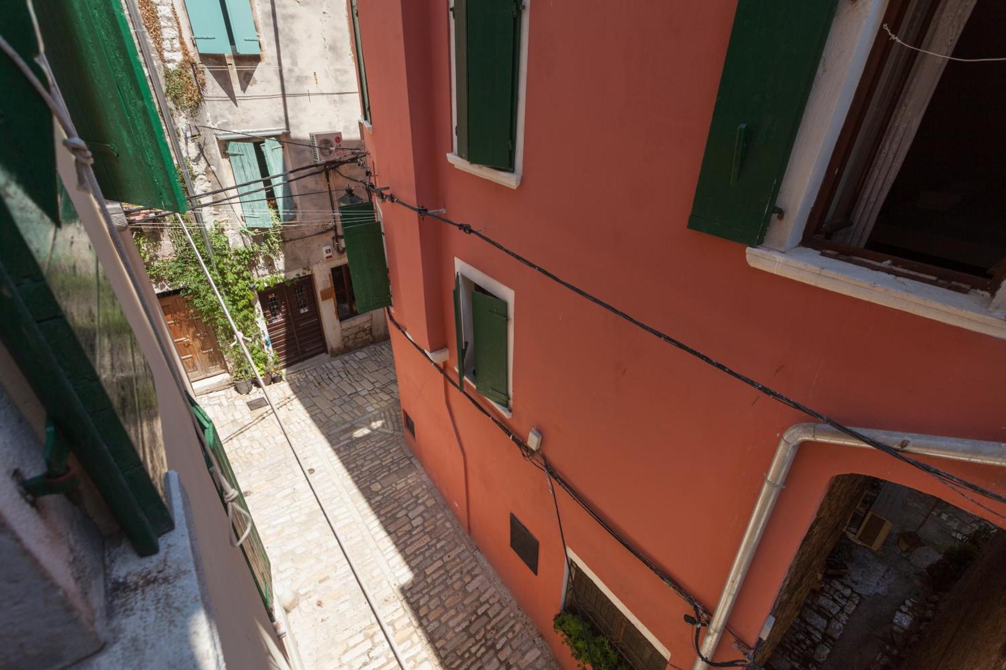 Guesthouse Casa Vittoria Rovinj Exterior photo